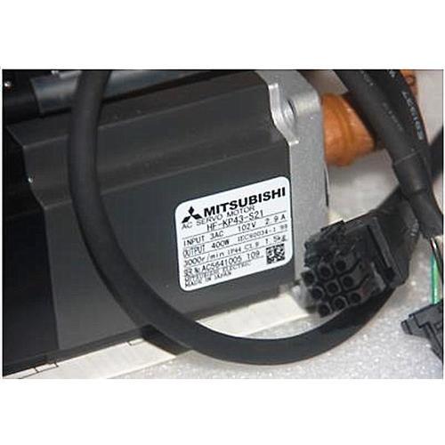 新品 MITSUBISHI 三菱電機 HF-KP43-S21 サーボモーター 保証 新品 MITSUBISHI 三菱電機 HF-KP43-S21 サーボモーター 保証