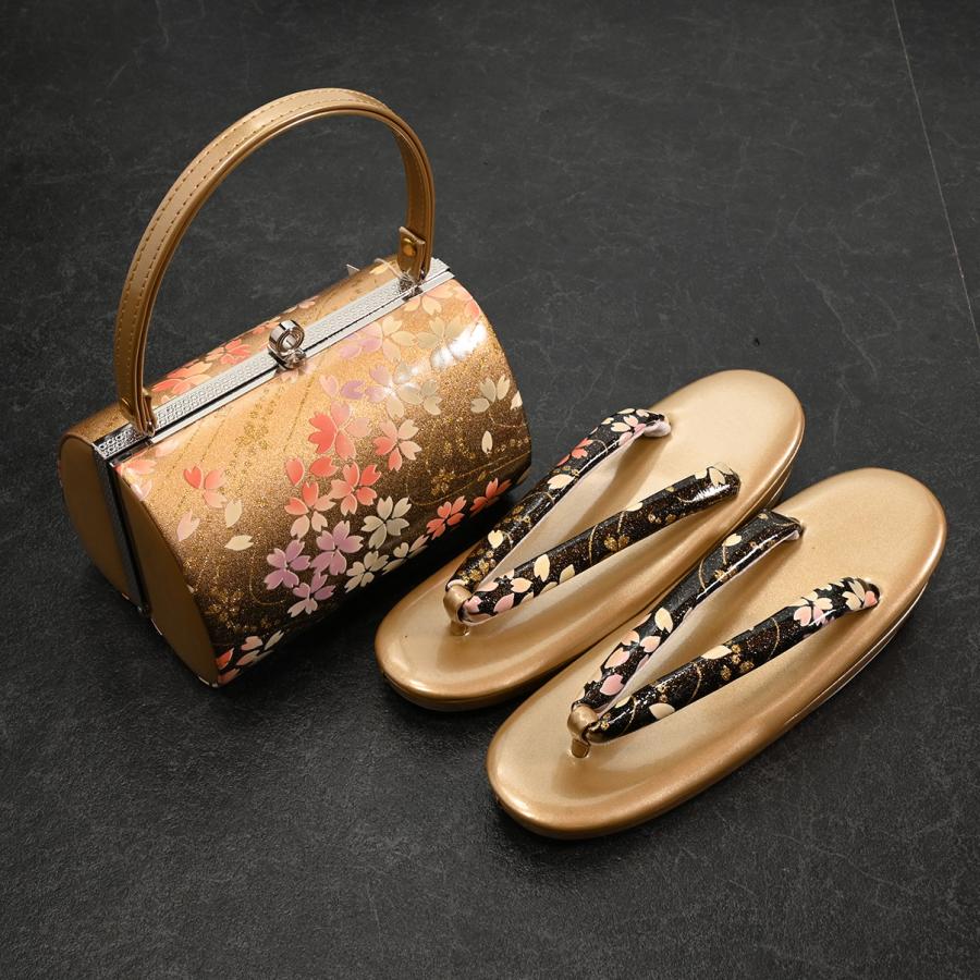 振袖　バッグ　新品未使用 振袖向き 桜刺繍のバッグ 本店インスタグラム紹介品 【中古】6/10更新