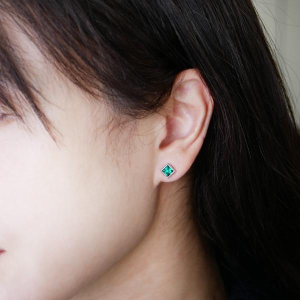 京セラ プラチナ900 クレサンベールエメラルド ピアス KYOCERA（京セラ