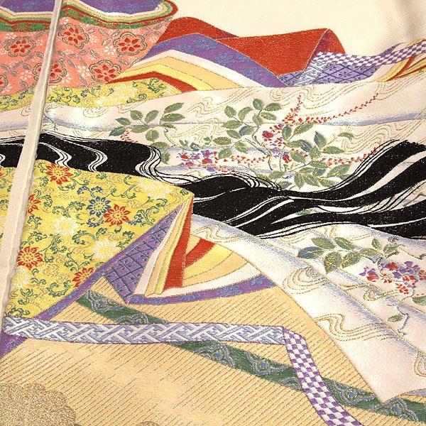 色留袖 黒留袖 正絹 新品 訳あり 宮廷絵図 逸品 お好みの色に染める 白生地 寿光織 まるで刺繍のような 縫い取り 未仕立て 仮絵羽 フォーマル 礼装 着物の画像