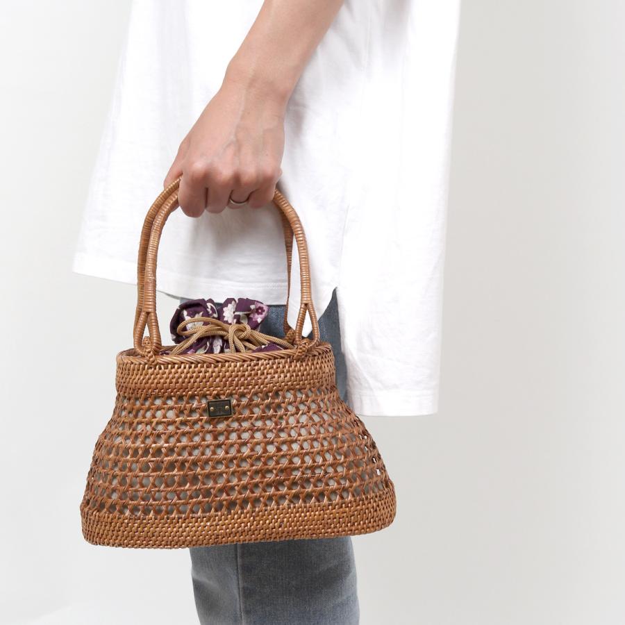 【岡重】アタバッグ カゴバッグ 巾着 籠バッグ 小物 夏 バッグ アタ バッグ ナチュラル 浴衣 夏着物 バッグ アタバック 和装 洋装 インドネシア 更紗文様 おしゃれ 手提げ 鞄 大人  at002 岡重 アタバッグ カゴバッグ 巾着 籠バッグ 浴衣 バッグ アタ 夏着物