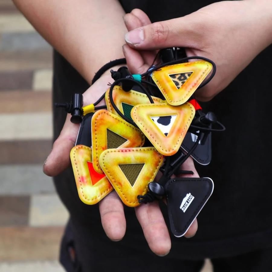 BLUE LUG/ブルーラグ triangle reflector MINI（fire dye）｜限定