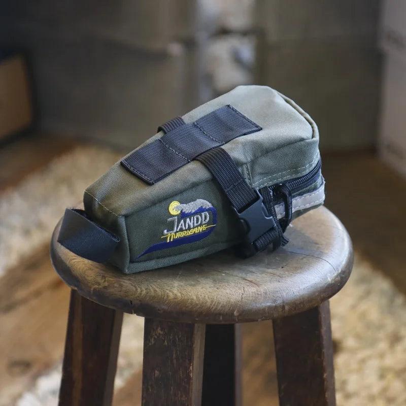 JANDD HURRICANE メッセンジャーバッグ Made in USA JANDD Hurricane Mini Mountain Wedge ジャンド ハリケーンミニ