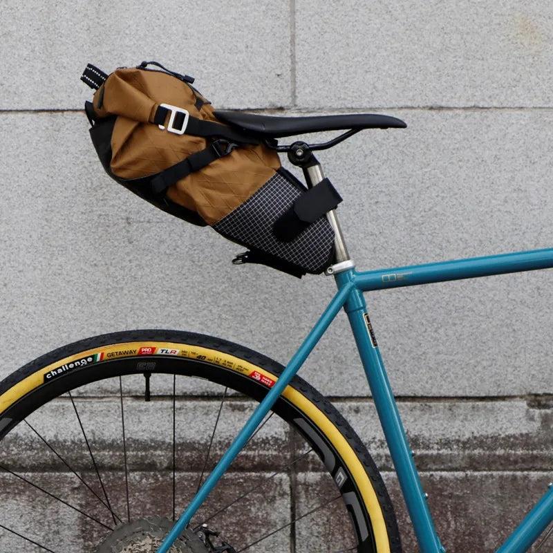 RawLow Mountain Works Bike'n Hike Post Bag（X-PAC）ロウロウ