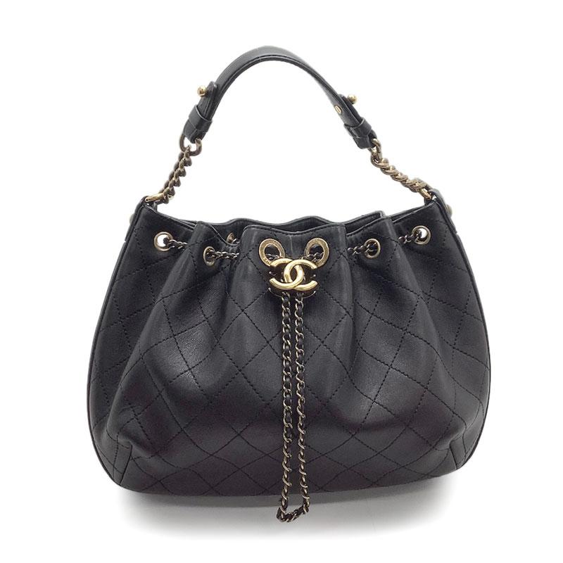 CHANEL 黒 レザー ドローストリングバッグ