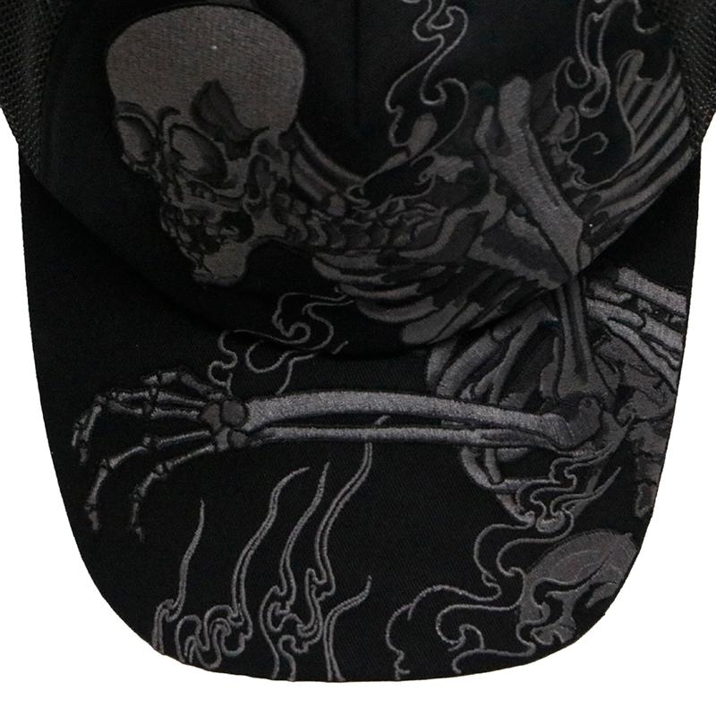 d.i.aの黒のスカル刺繍トップス d.i.aの黒のスカル刺繍トップス