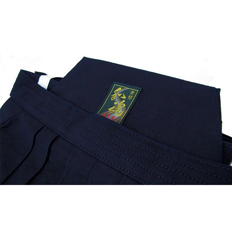 東山堂 剣道 袴 武州正藍染11.000番 和魂 金印 剣道具 剣道着 東山堂 剣道 袴 武州正藍染11.000番 和魂 金印 剣道具 剣道着
