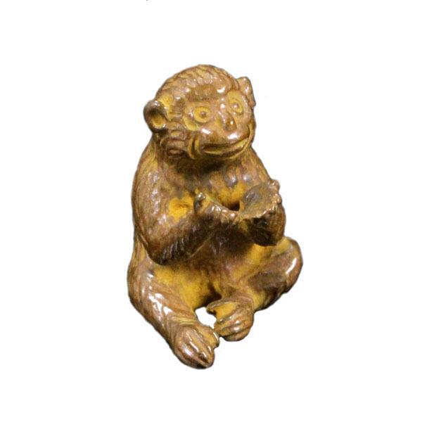 置物 干支(黄銅製)申・猿・さる・サル 子猿 座 手受 : 京都 置物 干支(黄銅製)申・猿・さる・サル 子猿 座 手受 : 京都