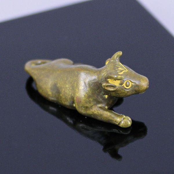 置物 干支 (黄銅製) 丑・牛・うし 座牛 小 : 京都工芸舎 Yahoo!店