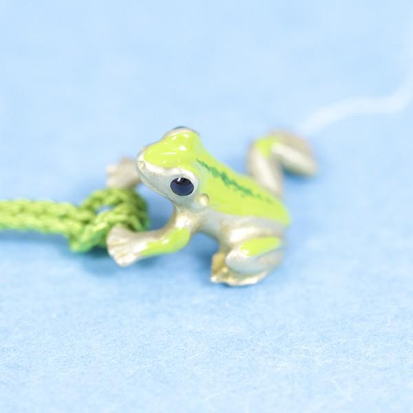 根付 （黄銅製） 蛙・かえる・カエル 足伸 豆 : 京都工芸舎 Yahoo!店