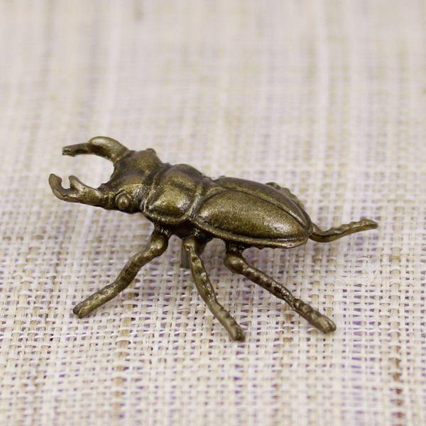 タックピン・ラベルピン・ブローチ（黄銅製）くわがた虫・クワガタ虫