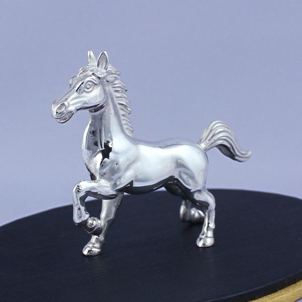 置物 干支（銀製）午・馬・うま 爽快馬 : 京都工芸舎 Yahoo!店 - 通販
