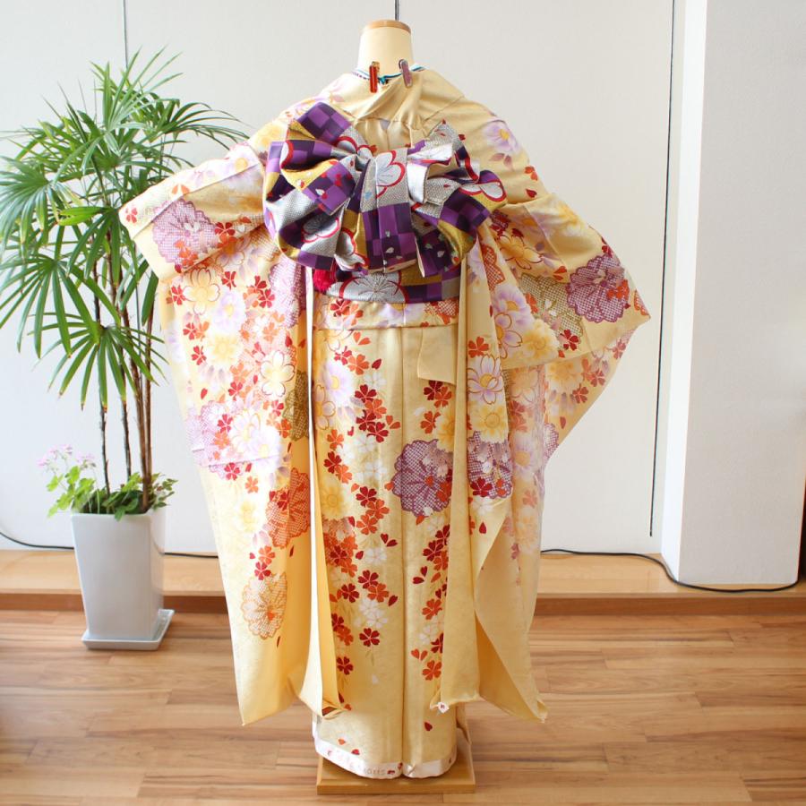 新品着物☆クリーム色大きな花模様☆作り帯フルセット 振袖 正絹 格安 新品 仮絵羽 生地 単品 未仕立て品 成人式 結婚式など