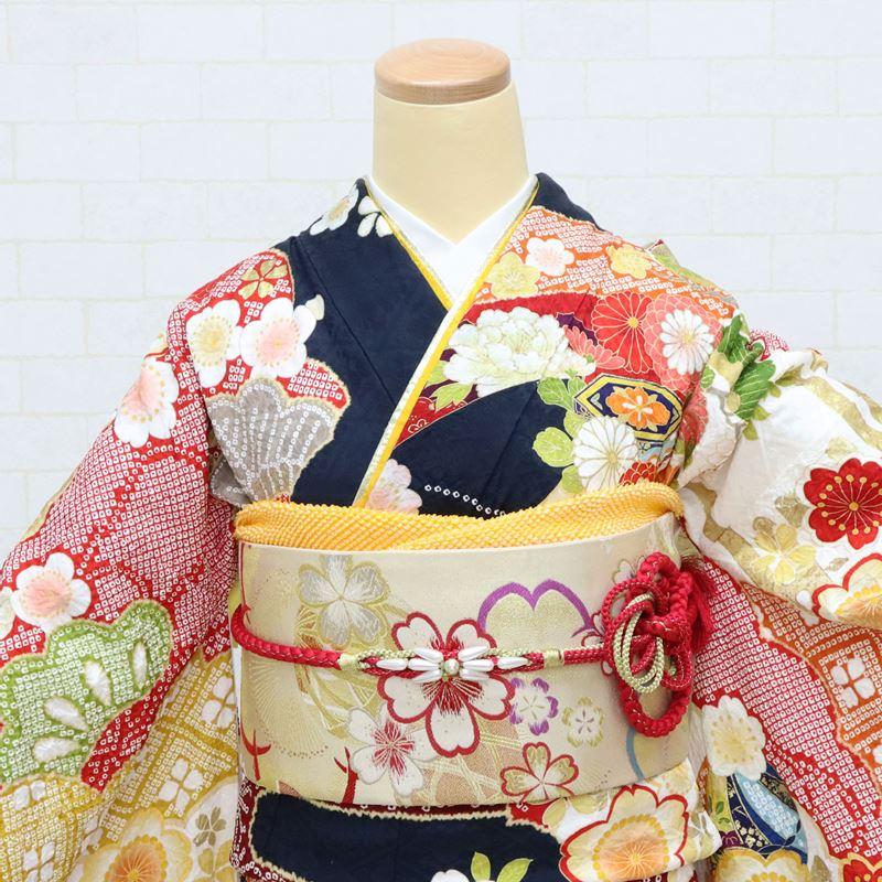 振袖フルセット(8点)・絞り・鹿の子 ・金彩・古典・熨斗 振袖フルセット(8点)・金彩加工・鹿の子柄・高級手縫い・桜模様