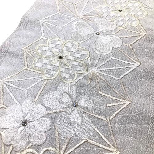 半襟　刺繍　スワロフスキー 刺繍半衿 「麻の葉に桜」 白 金 スワロフスキー 洗える刺繍衿 半襟 半