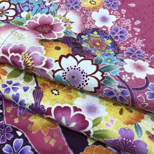 本振袖　お仕立て上がり　成人式　正絹　袷仕立て　ピンク　牡丹　桜　四季花　地模様　古典柄　振袖　日本製　卒業式　結婚式　着物　和服　たとう紙付　単品の画像