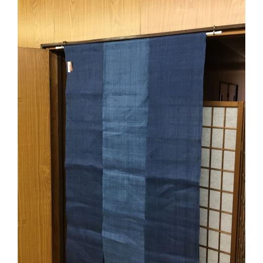 手染め 蚊帳 のれん 本麻 無地染め ネイビーブルー 150×85cm 日本製 蚊帳のれん本麻段染め150 ブルー – 吉田蚊帳ネットショップ