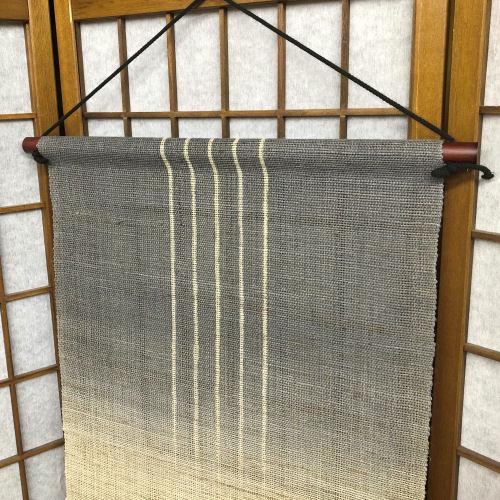 本麻タペストリー KERA工房 「円相」 筆丸文字 手織り 掛け軸 棒付き