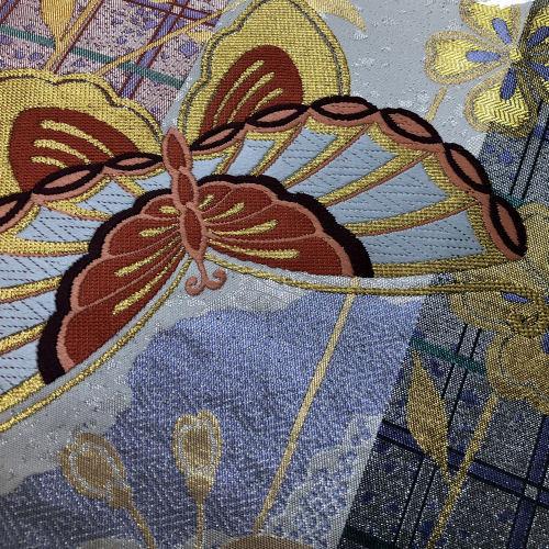 袋帯 お仕立て上がり 西陣織 六通 絹 蝶々柄 グレー 金彩 正絹 六通  