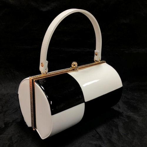 【新品】振袖用 エナメル バイカラー 草履 バッグセット　黒・白　ブラック 楽天市場】草履バッグセット 振袖用 草履 バッグ 2点セット バイ