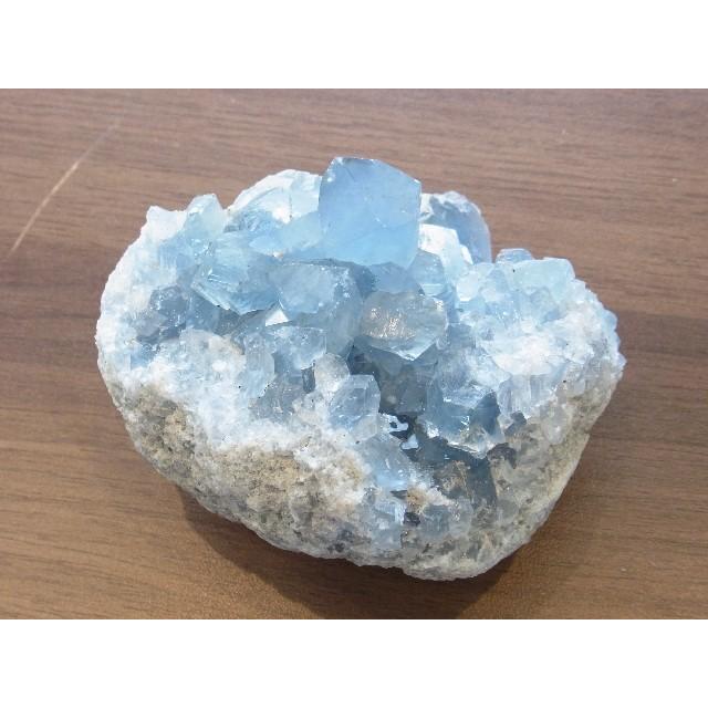 超目玉 夫婦円満のお守り 天然石 セレスタイト 原石 7ｇ 天青石 浄化力 天使性 鑑賞石 贈り物 91 メール便なら送料無料 Www Thedailyspud Com