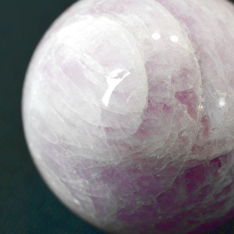 薄藤色の優美】クンツァイト スフィア 約40.5mm 109g GHKN1 台座付き
