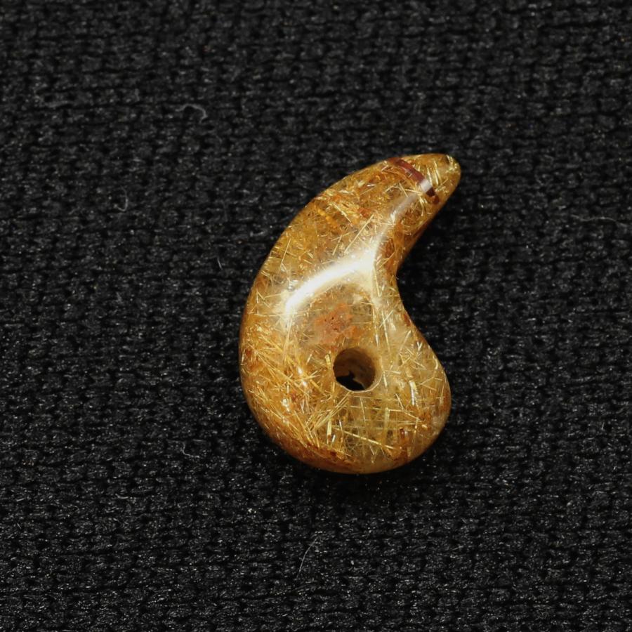 天然石 勾玉ゴールドルチル 約0.8g 濃密に詰まった黄金の輝き 仕事運 成功 お守り GHM20 交換用ゴム付＆巾着付 財運 石 京海堂の画像