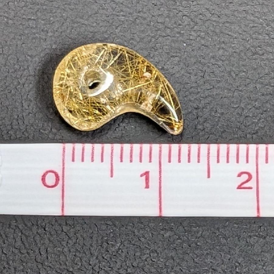 おすすめ一点物 透明度抜群 ゴールドルチル 勾珠Ｍｒ55 金針水晶 お守り効果 力が宿る パワーストーン   プレゼントの画像