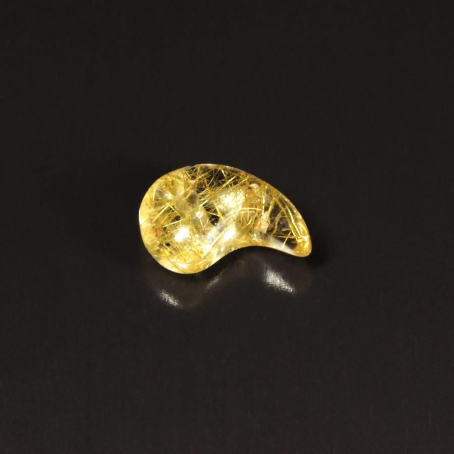 おすすめ一点物 透明度抜群 ゴールドルチル 勾珠Ｍｒ55 金針水晶 お守り効果 力が宿る パワーストーン   プレゼントの画像