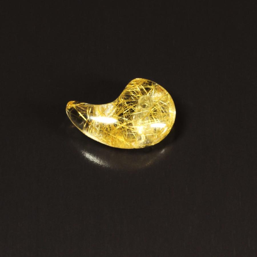 おすすめ一点物 透明度抜群 ゴールドルチル 勾珠Ｍｒ55 金針水晶 お守り効果 力が宿る パワーストーン   プレゼントの画像