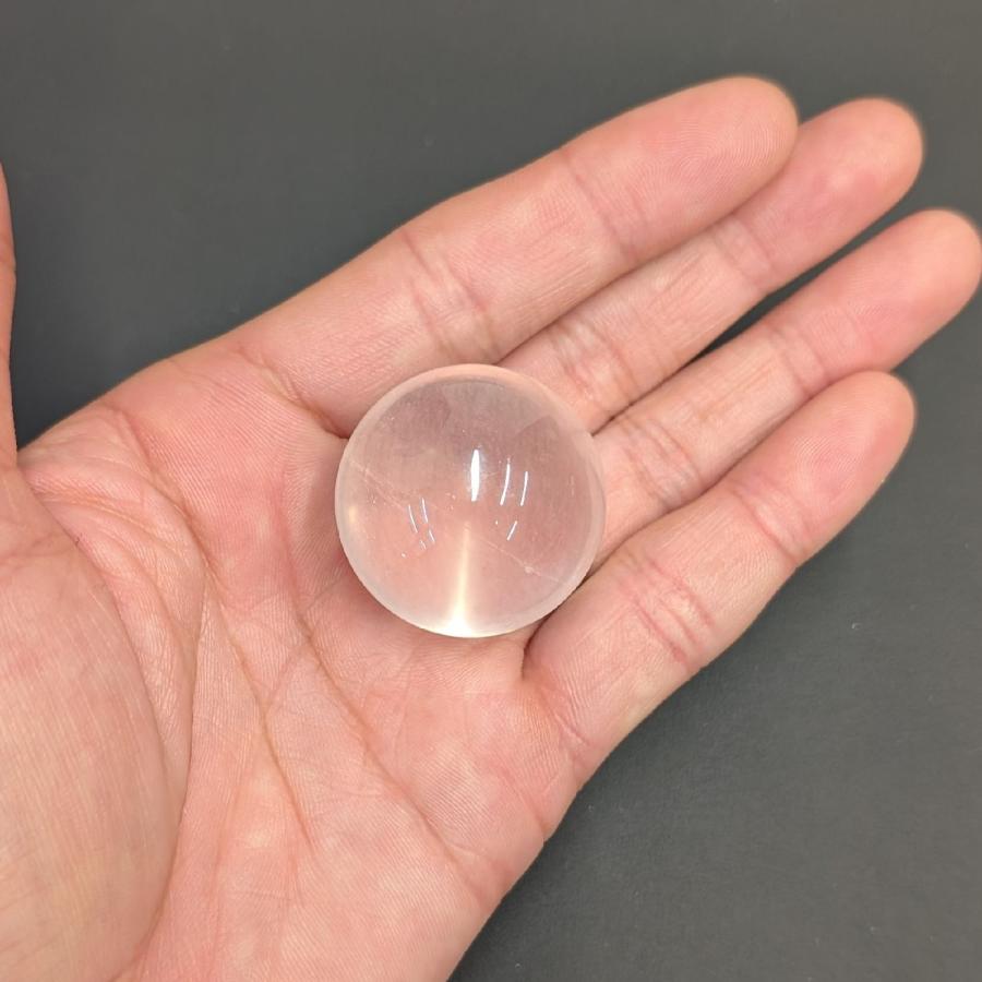 ミルキークォーツ スフィア 水晶 原石 33ミリ 53g 観賞石 リラックス