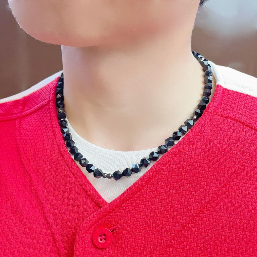 ワイルドに決まる浮彫皇帝龍水晶プレート 20 面カットオニキス 磁気 ヘマタイト ネックレス 金運 芸能人 URN 14の画像