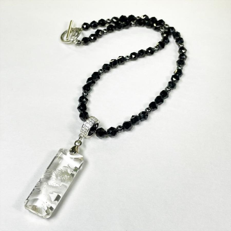 目標達成をサポートする浮彫皇帝龍本水晶プレート スターカットオニキス 磁気 ヘマタイト ネックレス 最強金運の画像