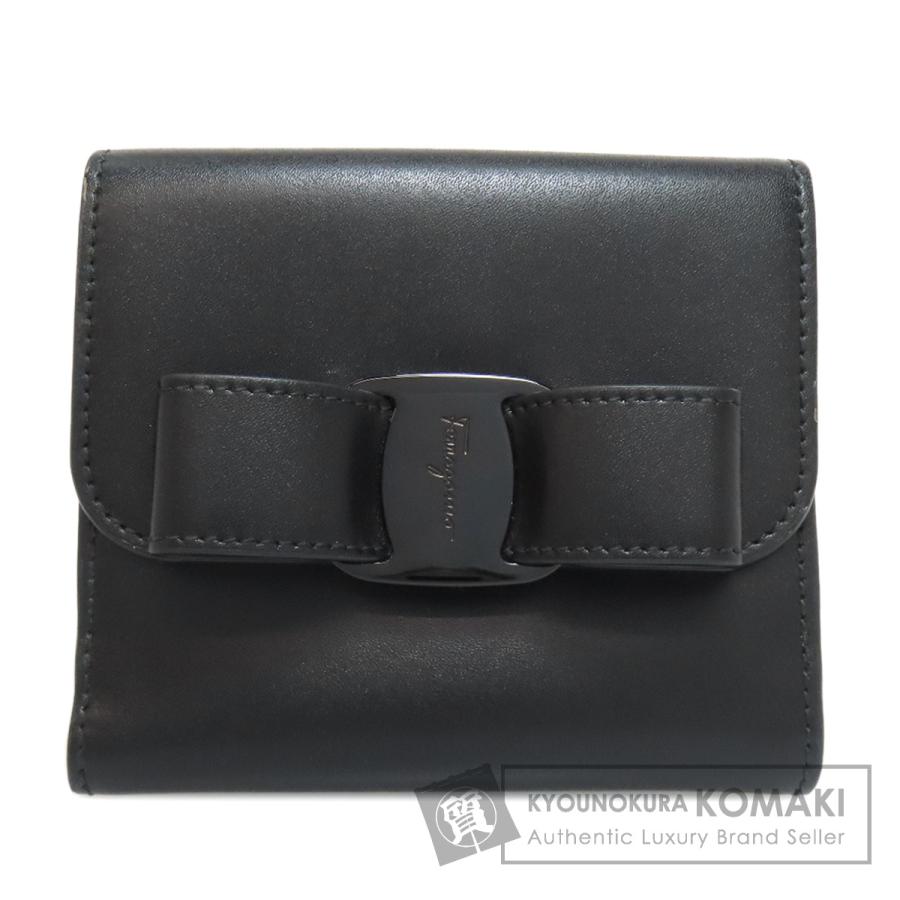Salvatore Ferragamo サルヴァトーレフェラガモ ヴァラリボン 二つ折り