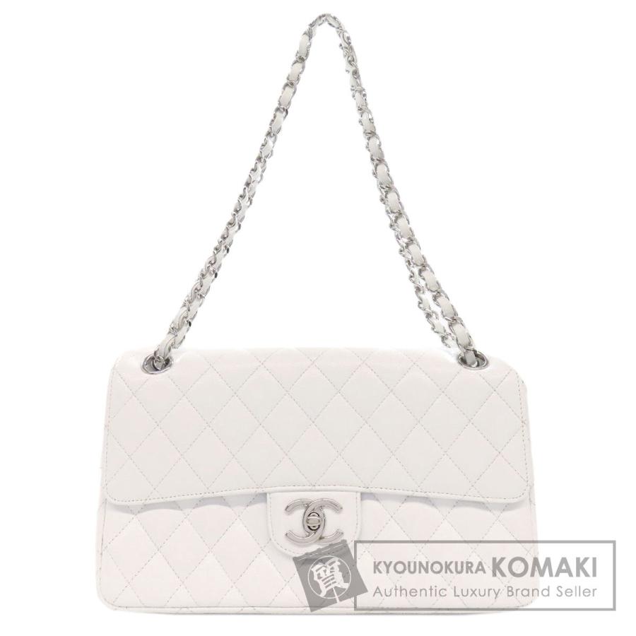 CHANEL チェーンショルダーバッグ ホワイト CHANEL（シャネル） チェーンショルダー マトラッセ シルバー金具