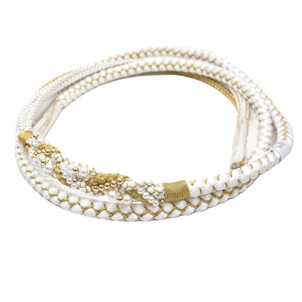 408z13☆earthブランド 振袖 地紋 金糸 銀糸 成人式 結婚式☆美品 MK-1302】オフホワイトの生地に金糸と銀糸を施したクラシカルな