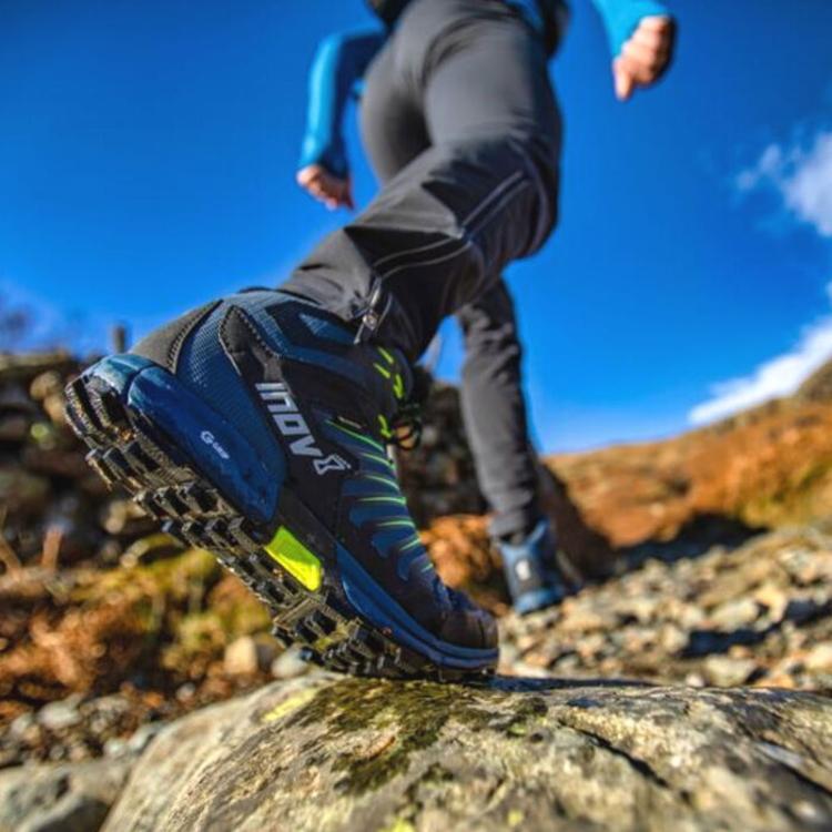 inov-8 イノヴェイト トレッキングシューズ 登山靴 ROCLITE G 345 GTX 