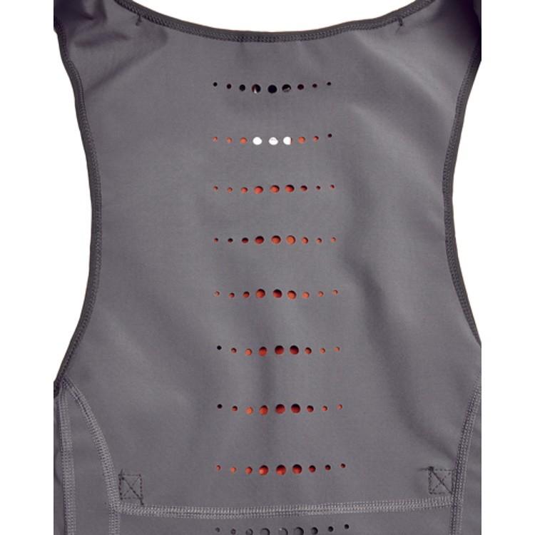 【新品未使用】ネイサン　ベイパーカー 4L メンズ（ボトル2本付属）　トレラン NATHAN ネイサン リュック VaporKrar 4L ベイパーカー 4リットル