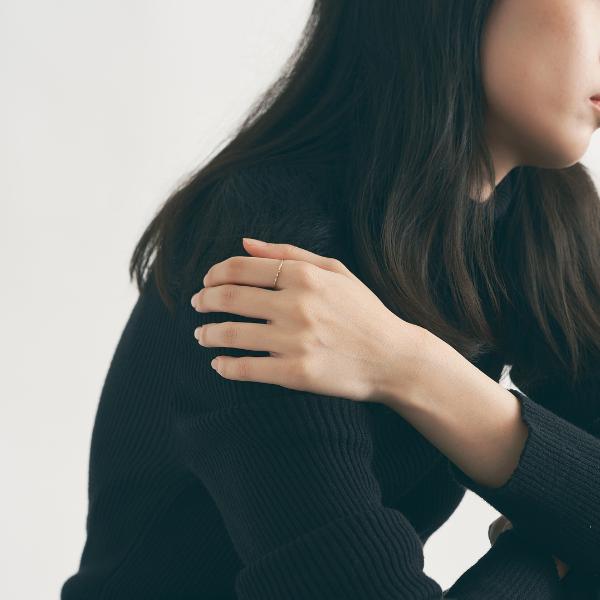 リング ダイヤモンド 0.01ct K10 YG イエローゴールド 10金  シンプル スリム 華奢 かわいい 指輪 人気アイテム 大人 プレゼント L&Co.の画像