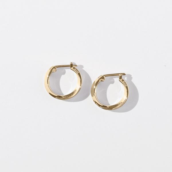 LAURA L. ゴールド フープピアス LAURA L. ゴールド フープピアス