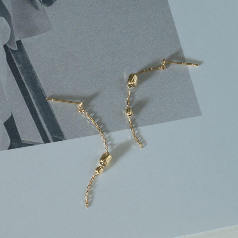 K18 シンプルピアス 地金ピアス チェーンピアス イエローゴールド 揺れるピアス スタッドピアス 華奢 レディース おしゃれ L&Co. エルアンドコーの画像