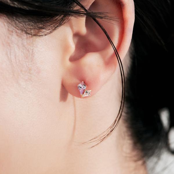 ピアス K10　10金 イエローゴールド カラーストーンスタッドピアス  L&Co.　エルアンドコー　Glow Pierce Collectionの画像