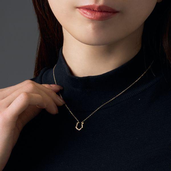 K18 馬蹄/ホースシュー  ネックレス へび イエローゴールド カラーストーンネックレス  ネックレス L&Co.（エルアンドコー）の画像