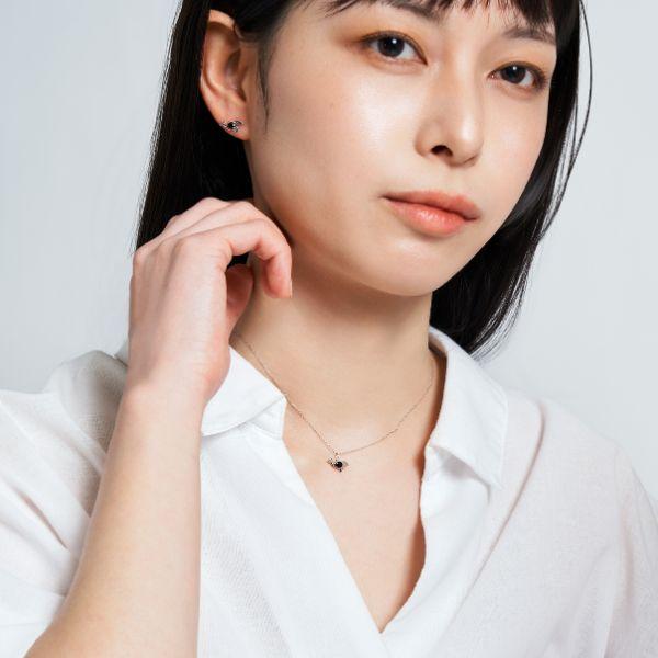 ネックレス K10 ホワイトゴールド カラーストーン(ブラック）WG シャチ  オニキス L&Co.（エルアンドコー）海の生き物の画像
