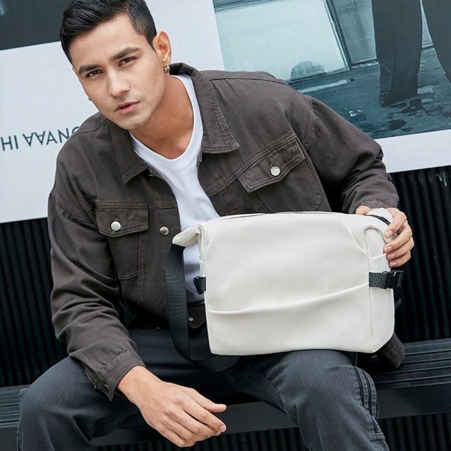 ショルダーバッグ メッセンジャーバッグ メンズ 軽量 シンプル  