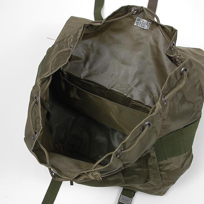 オーストリア軍 OD ナイロン ショルダーバッグ USED 272GU= : LA-BOY