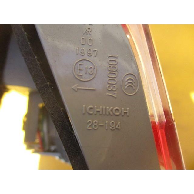エスティマ(ACR50W)前期用!純正テールレンズ/純正テールライト 左側