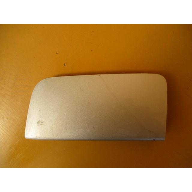 ワゴンR MH23S 純正フロントバンパースポイラーの牽引フックカバー