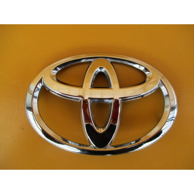86 ZN6 前期 純正フロントバンパーエンブレム 93013CA010 トヨタマーク