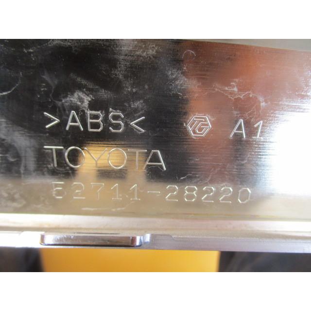 ヴォクシーZS 80系 ZRR80W ZRR85W 後期 純正フロントバンパーメッキ